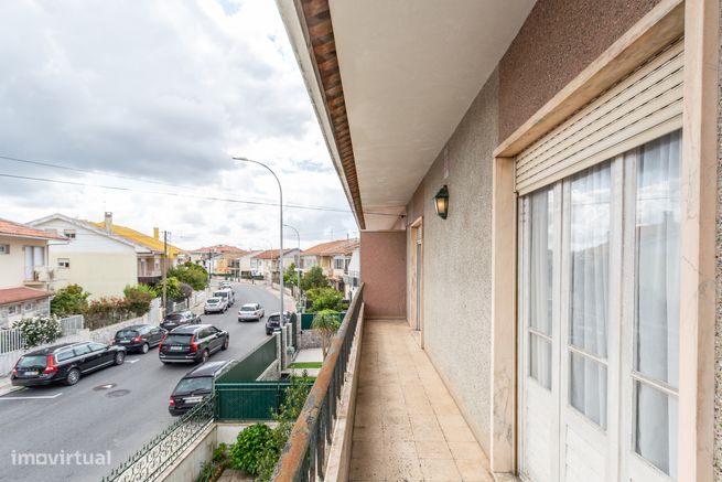 Maravilhosa Moradia com 5 Quartos em Localização Privilegiada-24