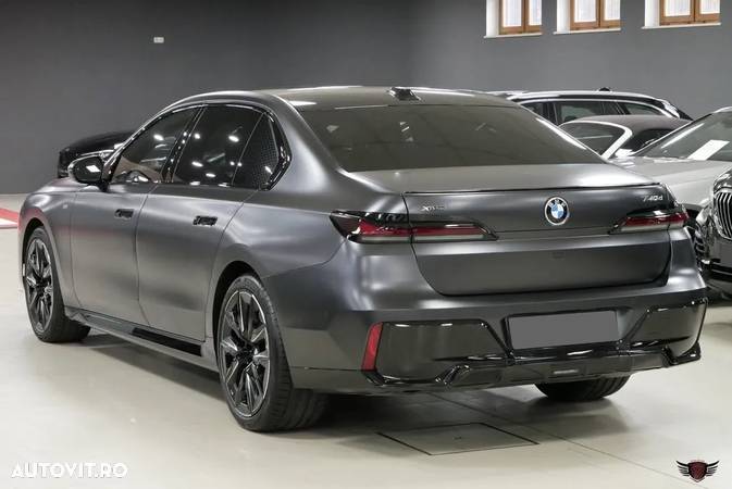 BMW Seria 7 740d xDrive MHEV - 15