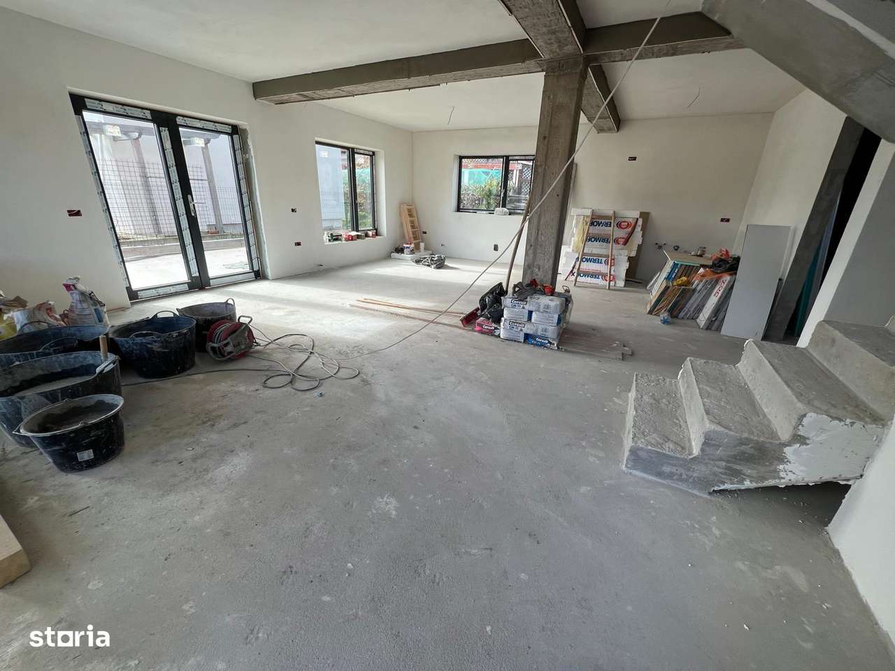 Casă nouă de vânzare în Curtea de Argeș. - Imagine principală: 5/20