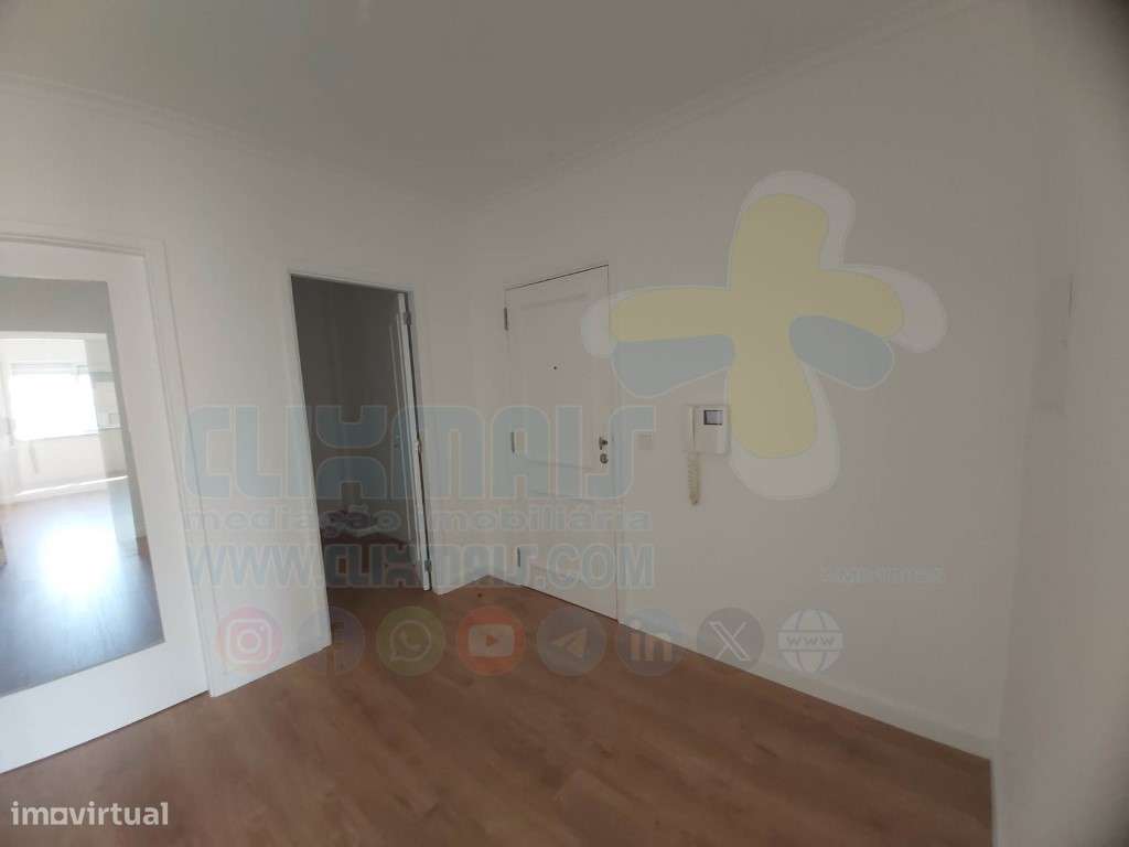 Apartamento T3 Remodelado em Lamaçães | Vistas para o Bom Jesus e S...-11