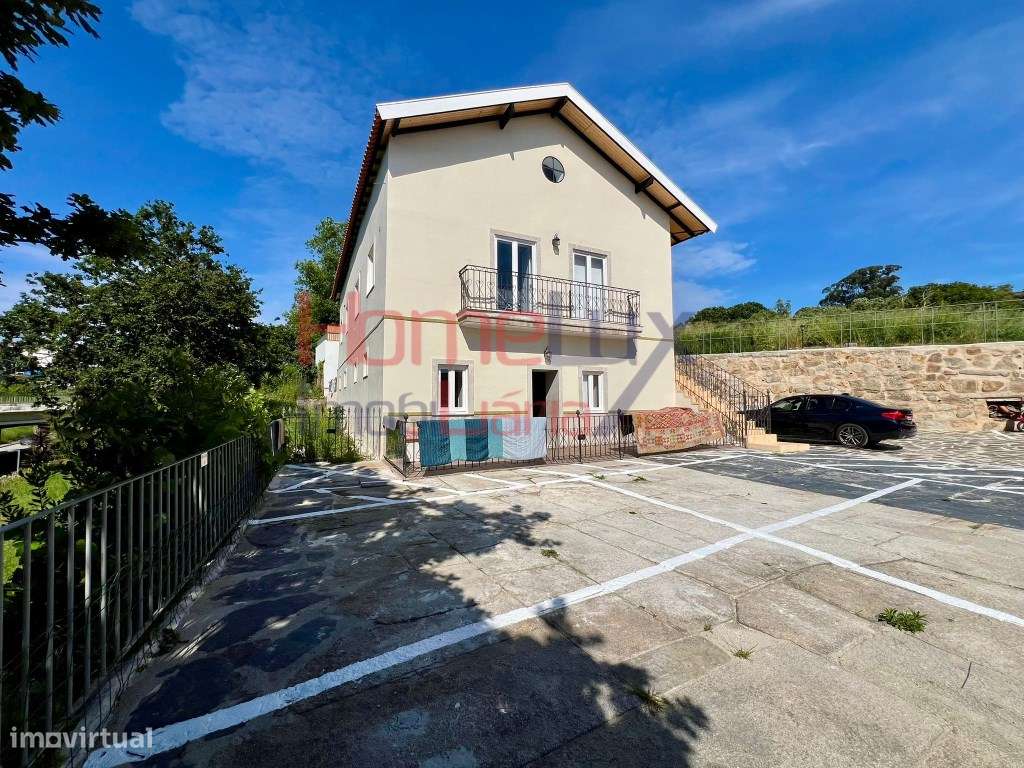 Andar moradia de Charme T2 junto ao Parque Oriental-19