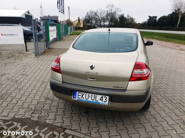 Renault Megane II 1.6 16V Confort Dynamique - 9