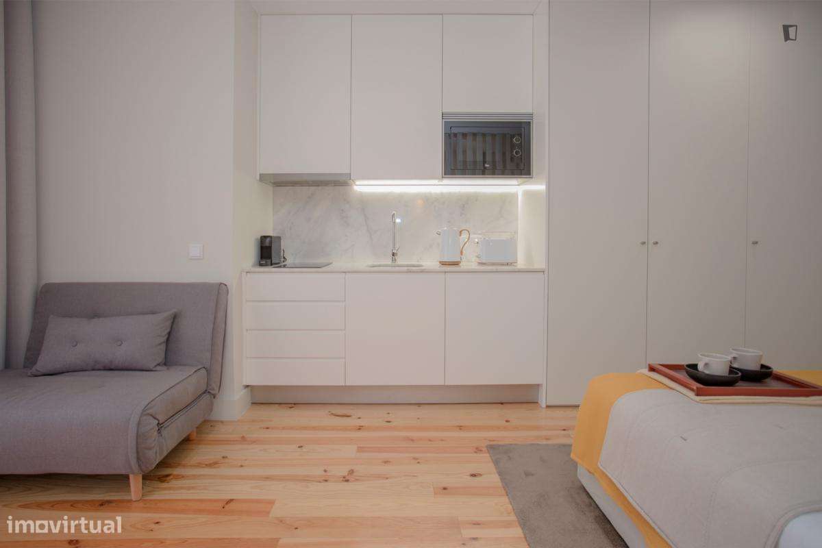 Estúdio - localizado em Cedofeita Porto - Grande imagem: 2/21