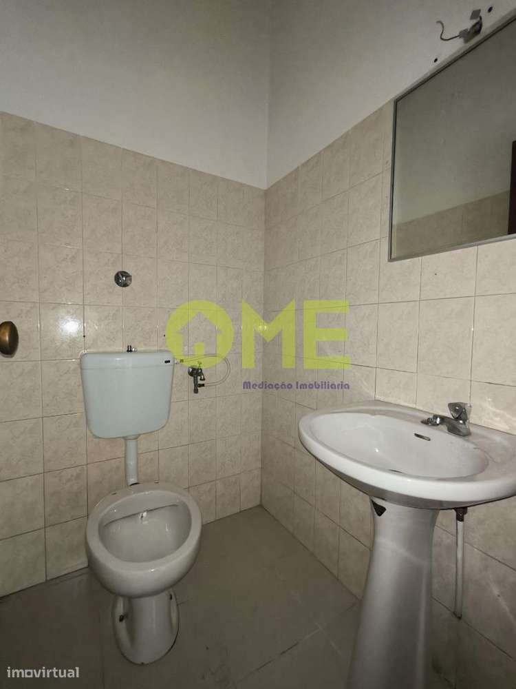 Loja Comercial/Serviços em Ourém - Excelente Oportunidade para o Seu N - Grande imagem: 3/19