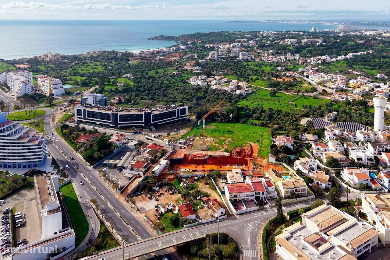 APARTAMENTO T2 COM 137,60m2 COM BOX E TERRAÇO PRIVATIVO NO HORUS RESID-35