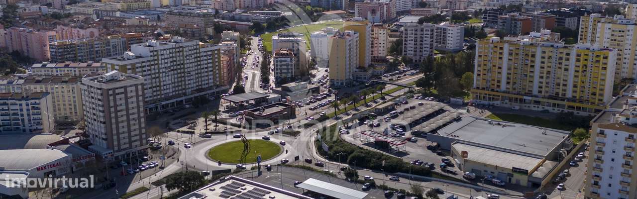 ARMAZEM/LOJA COM 503 MTS2 PARA VENDA EM SETUBAL - Grande imagem: 4/9