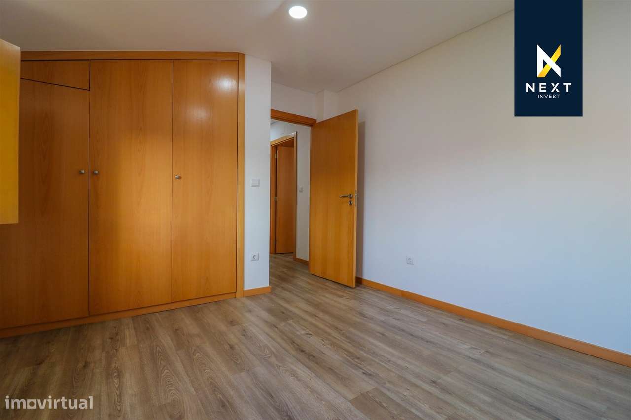 Moradia Remodelada T3 + 1 com garagem fechada-17