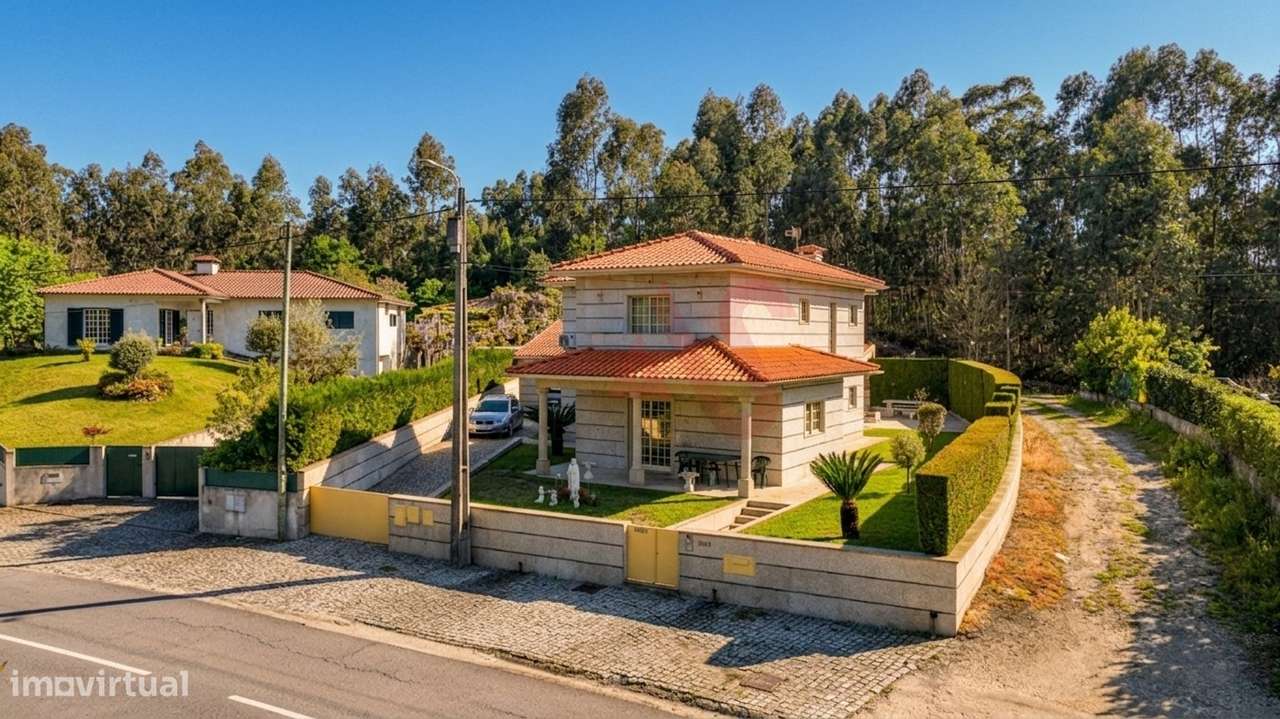 Moradia Individual T5 Com Piscina Em Medelo Fafe