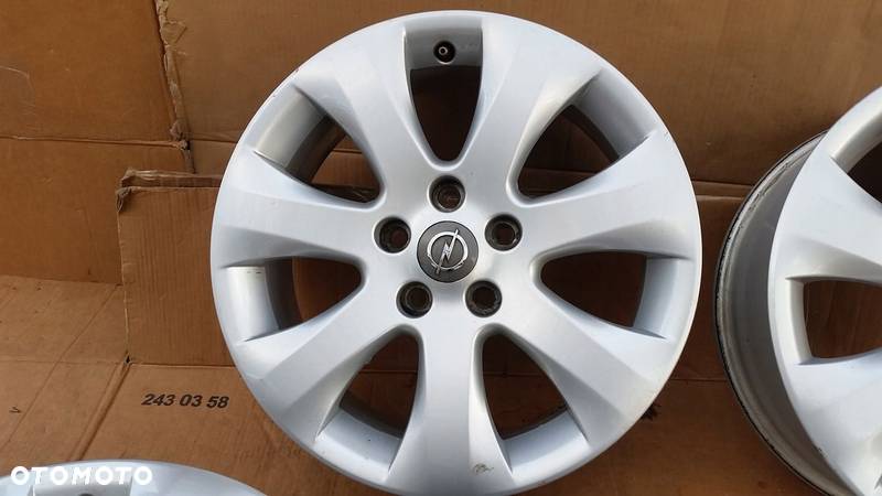 Felgi aluminiowe Opel 7Jx17" 5x115 ET44 - 4