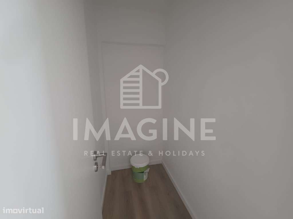Apartamento T2 Remodelado e equipado em Setúbal-18