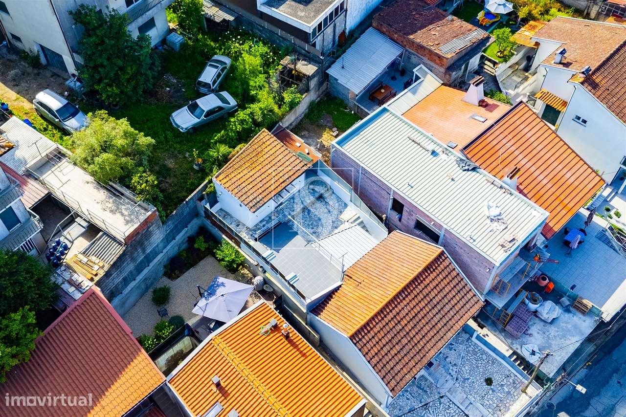 Moradia T3, remodelada, em São Vítor, Braga-37