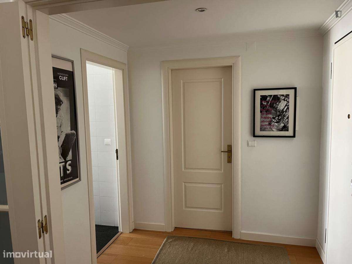 Apartamento com 2 quartos - localizado em Sete Rios Lisbon - Grande imagem: 5/9