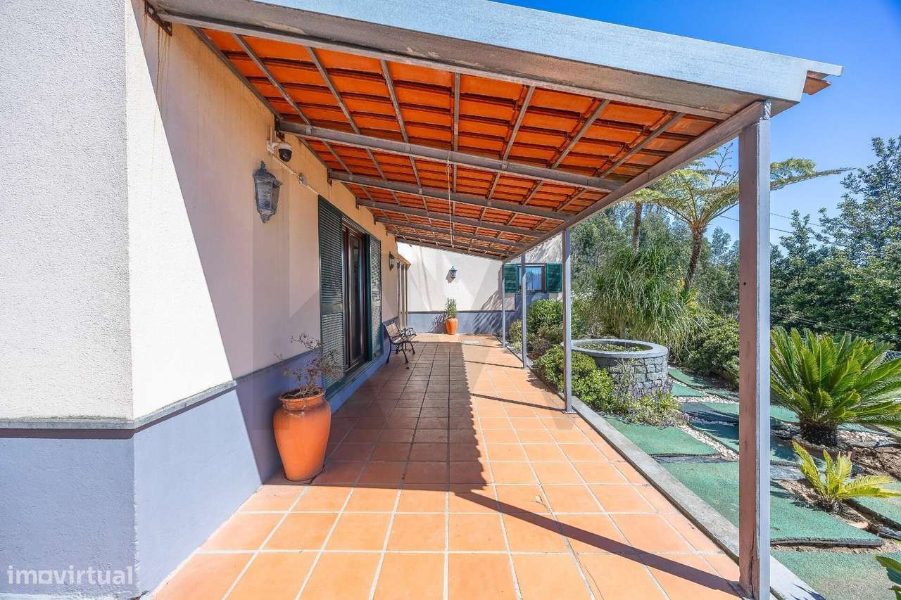 Moradia T3 com jacuzzi e barbecue na Camacha-39