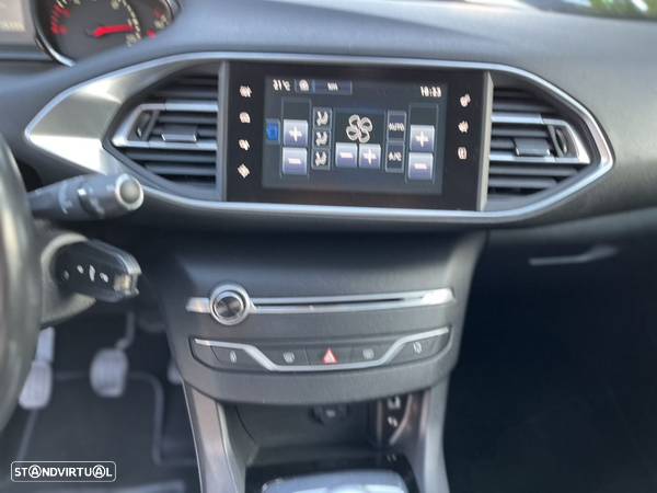 Peugeot 308 SW 1.6 BlueHDi Allure - 32