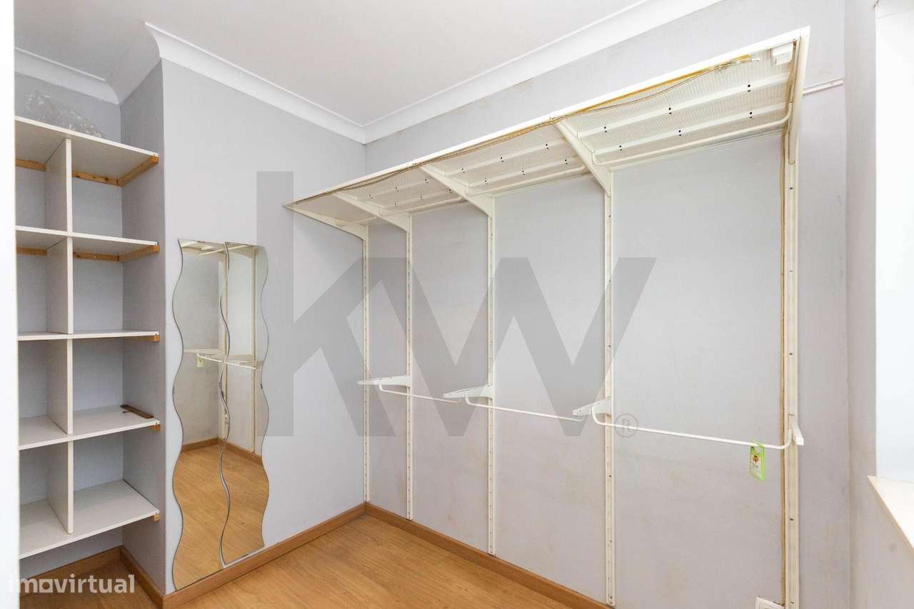 Moradia T3 Geminada de 3 Pisos com Jardim, Garagem em  Guifões, Matosi-14