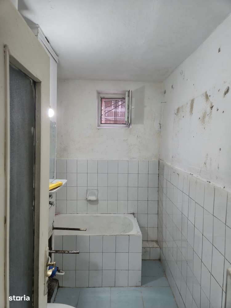Burdujeni-Zona Garii-Garsoniera confort sporit,pret 35000Euro-9
