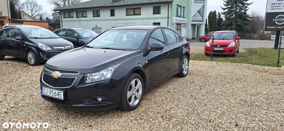 Chevrolet Cruze 1.8 LS+ - 1