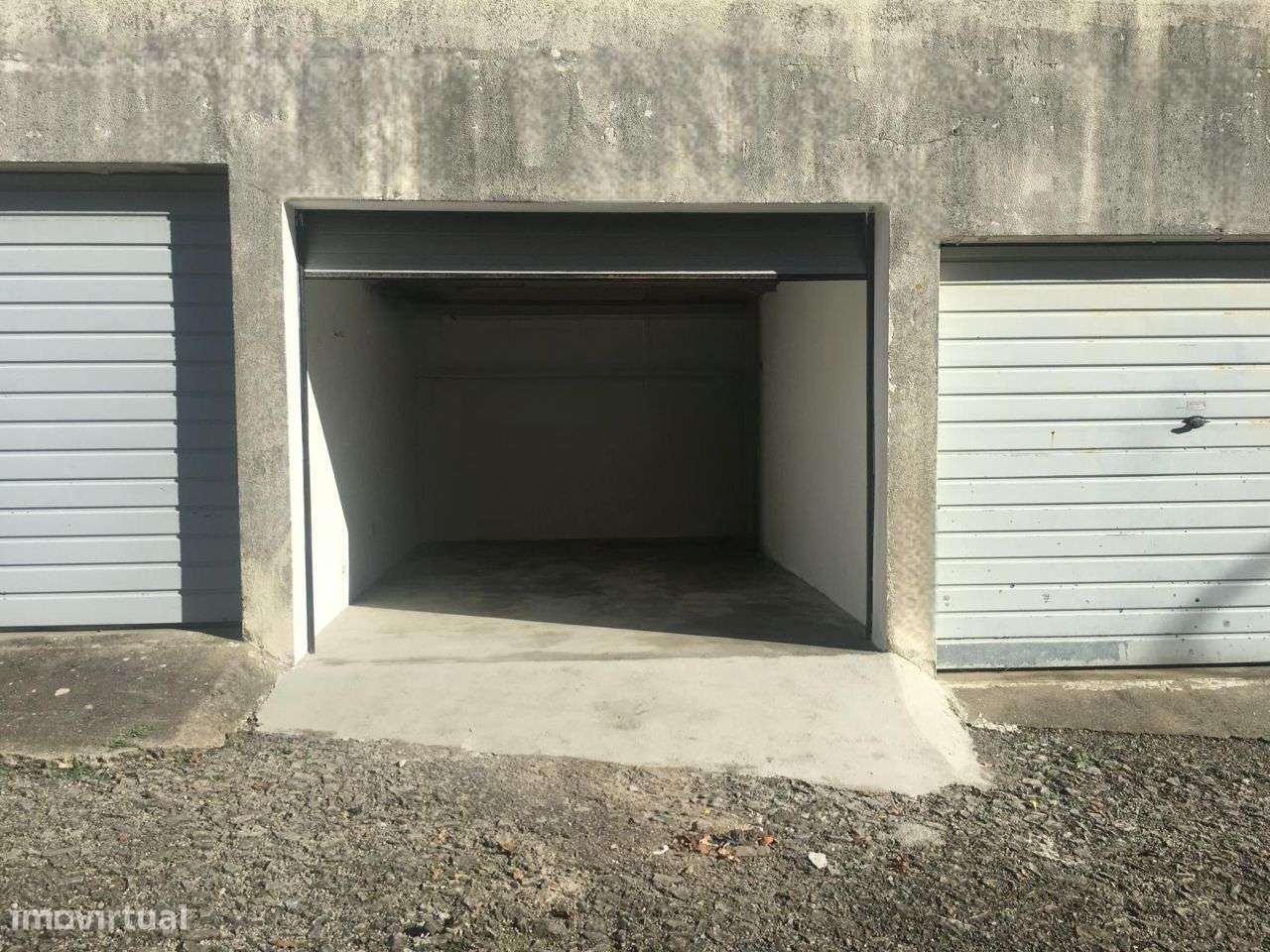 Garagem Individual - Gaia - 700 metros do Hospital Ed Santos Silva - Grande imagem: 5/11