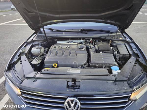 Volkswagen Passat Variant 2.0 TDI (BlueMotion Technology) Comfortline - 15