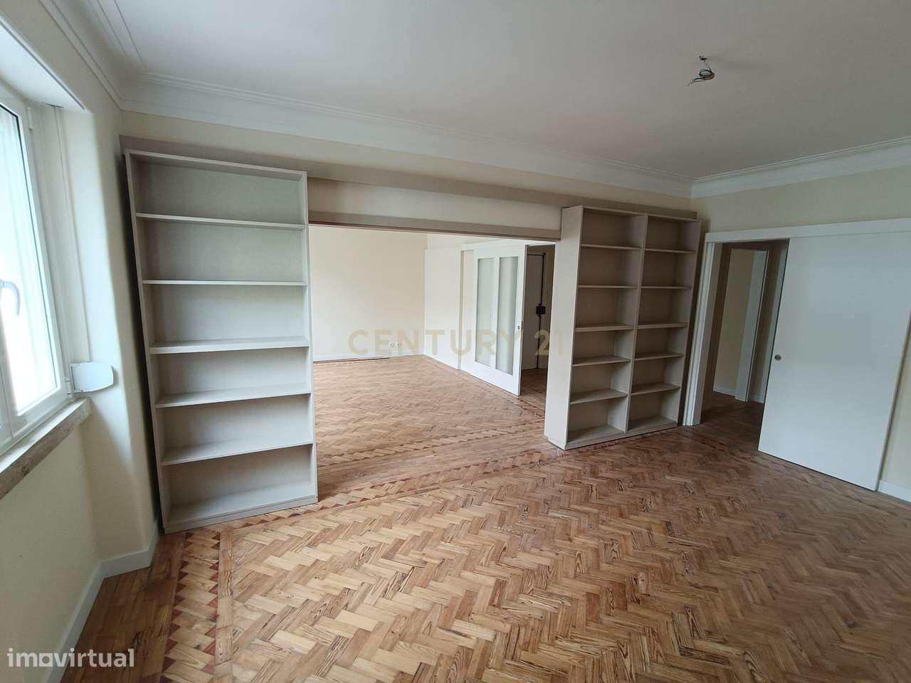 Arrendamento de apartamento T4+1 Junto à Praça de Londres/Avenida de R - Grande imagem: 4/34