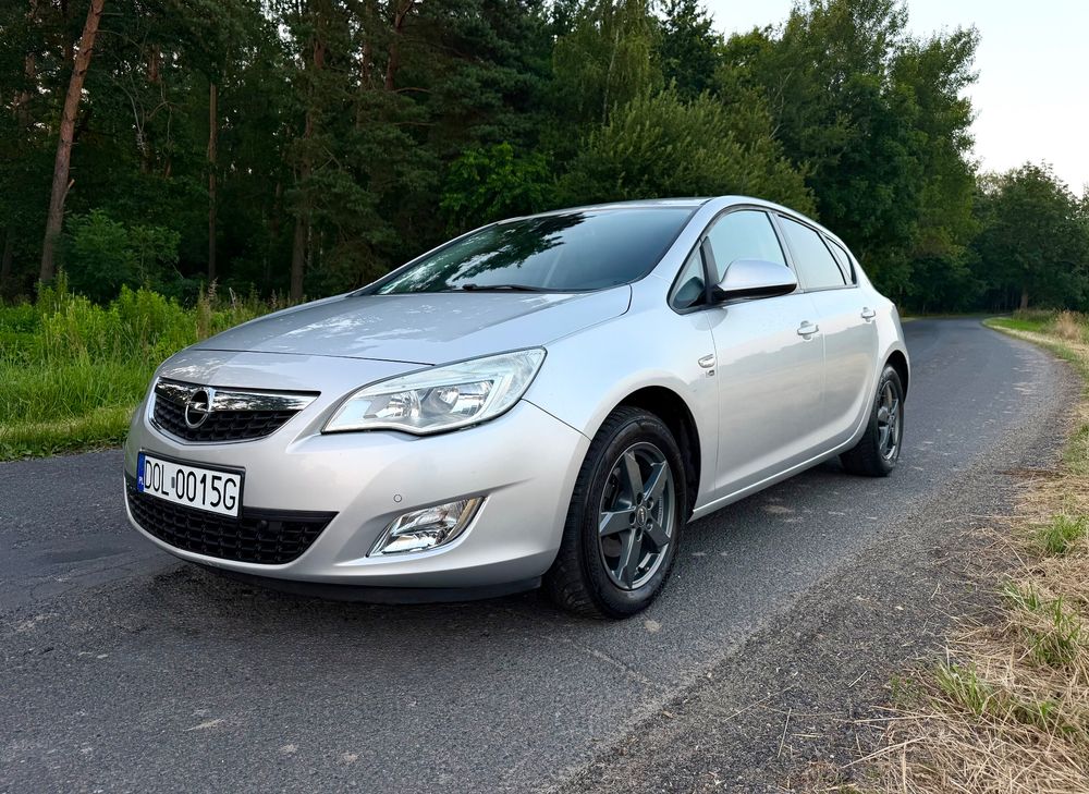 Opel Astra J (2009-2019) 1.4 Turbo 150 Jahre 2012