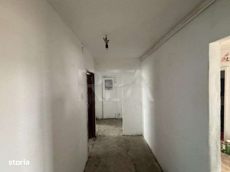 Apartament 4 camere decomandat - Imagine principală: 5/7