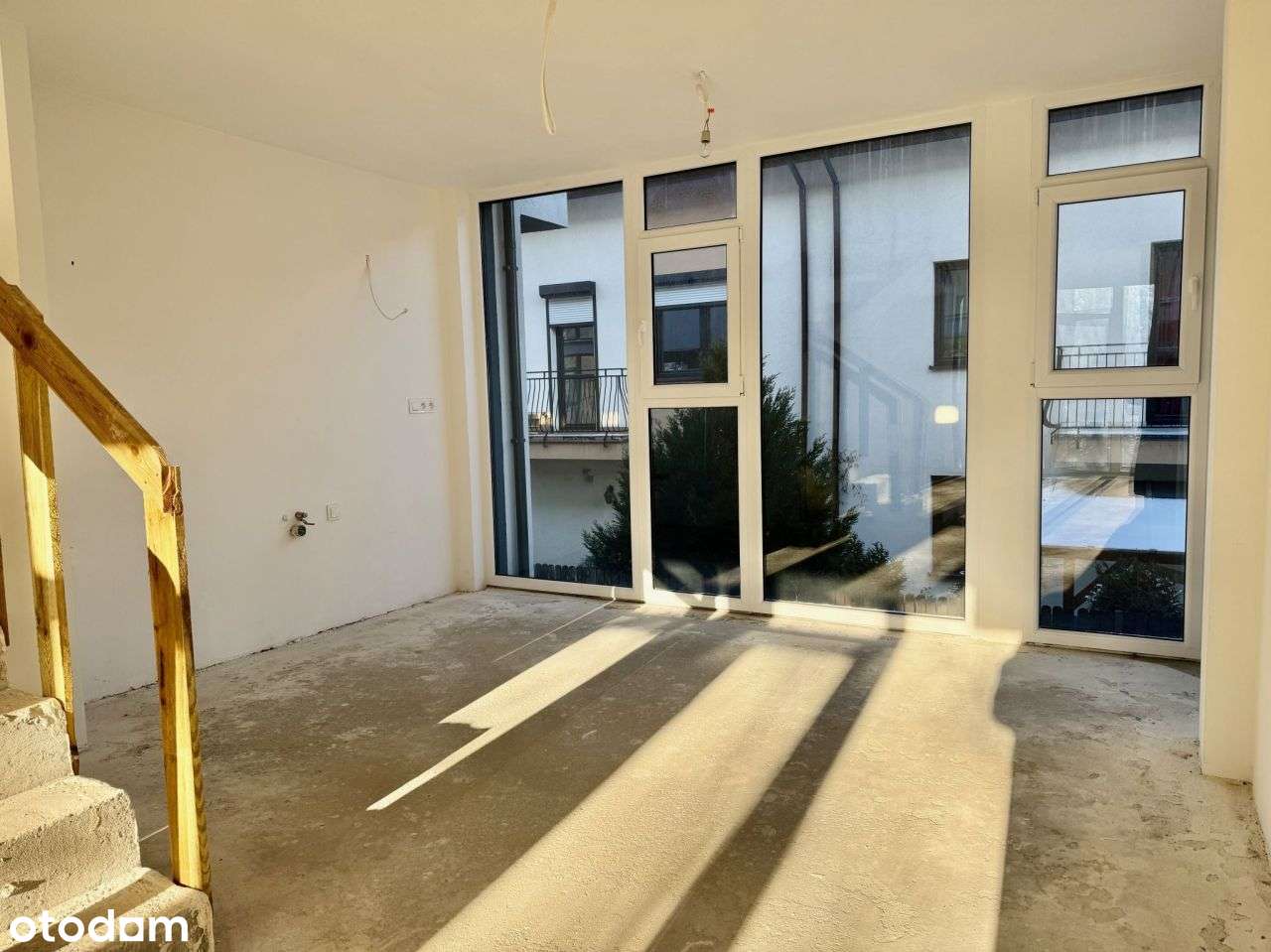 Idealny dla rodziny! 6-pokojowy segment z ogródkie-1