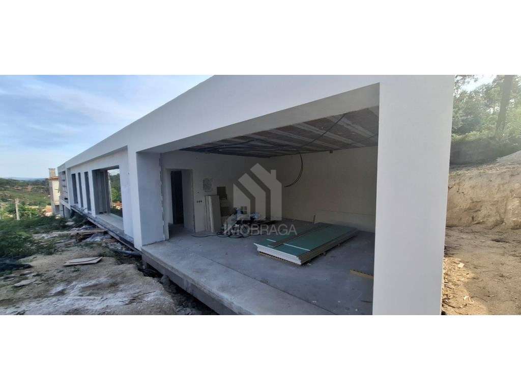 Moradia Geminada T3 Nova para Venda em Rendufinho - Póvoa de Lanhoso-8
