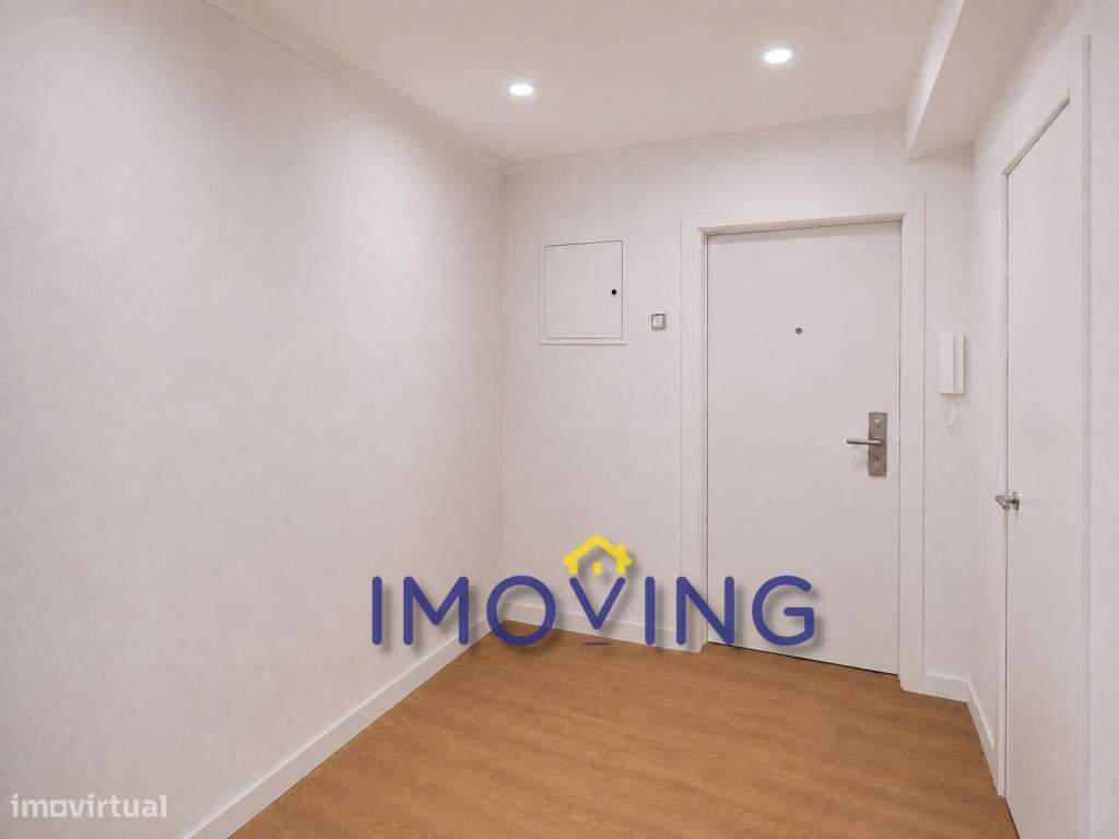 Apartamento T1 totalmente remodelado no Alto de Seixalinho, Barreiro-8