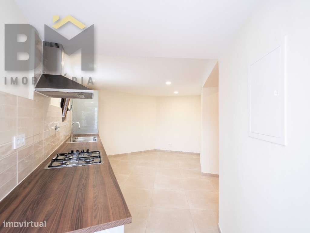 Moradia em Póvoa de Rio de Moinhos completamente renovada em 2024 - Grande imagem: 2/24