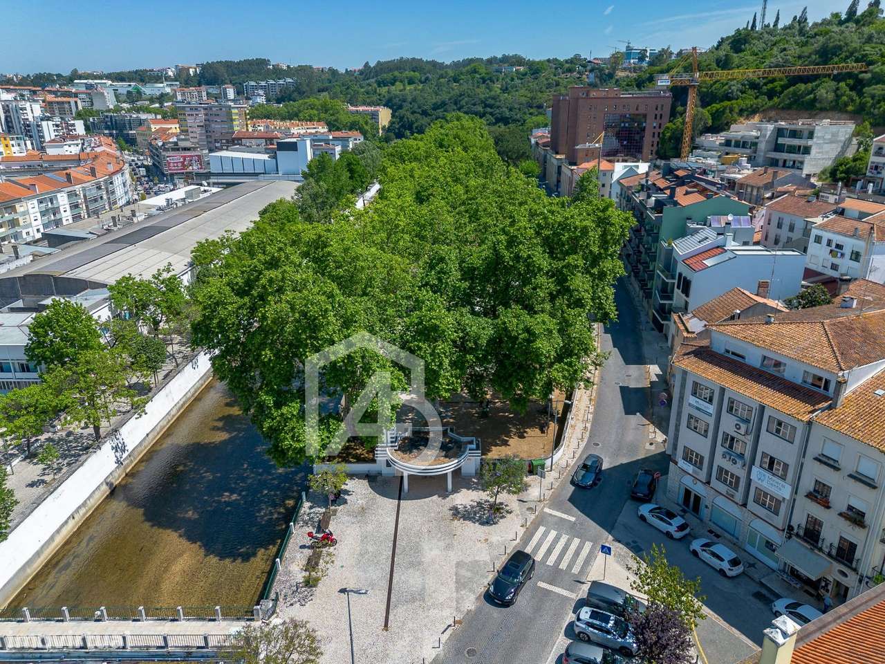 Loja com cave  Praça do Avião, Leiria-19