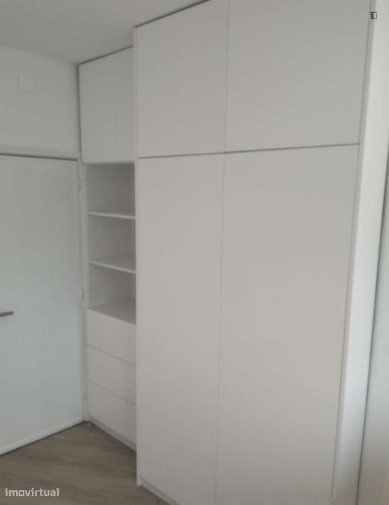 Quarto - localizado em Oeiras Lisbon - Grande imagem: 3/7