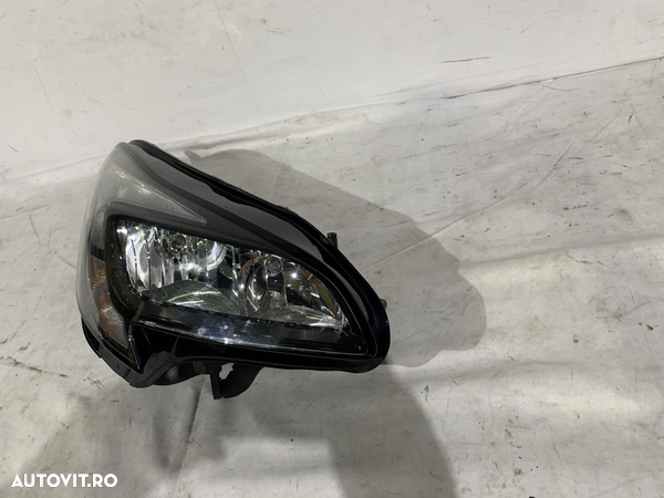 Far dreapta halogen Opel Corsa E, 2014, 2015, 2016, 2017, 2018, 2019 , cod origine OE 13381336. - 2