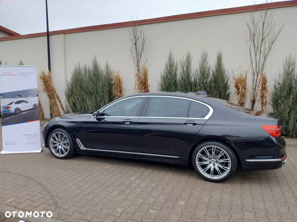 BMW Seria 7 740Li - 4