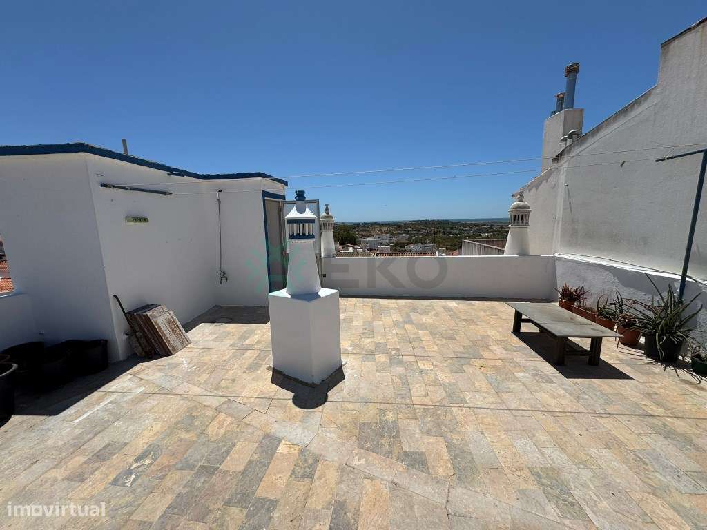 Apartamento t1 à venda na Rua da Capelinha-21