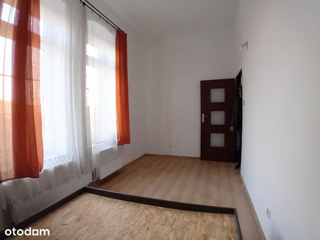 Na sprzedaż przestronne mieszkanie w zielonej części Brzegu-4