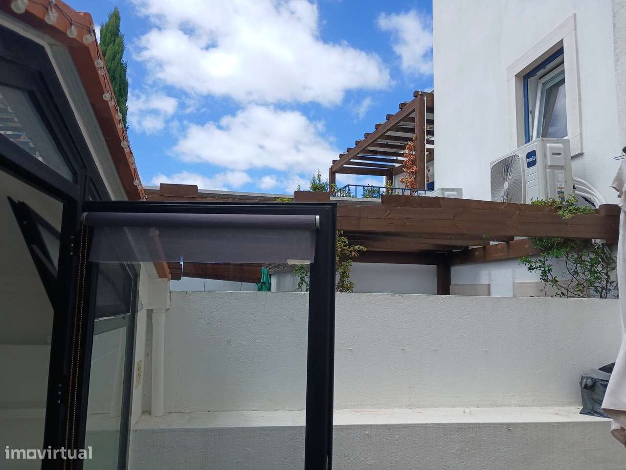 T2+1 Remodelado com Logradouro no Centro de Oeiras-22