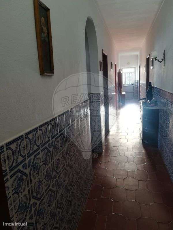 Moradia T5 para venda-4