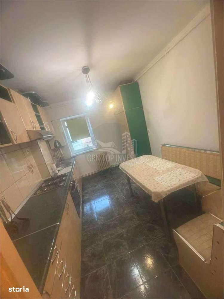 Apartament la etajul 1 cu 4 camere in Vasile Aaron-4