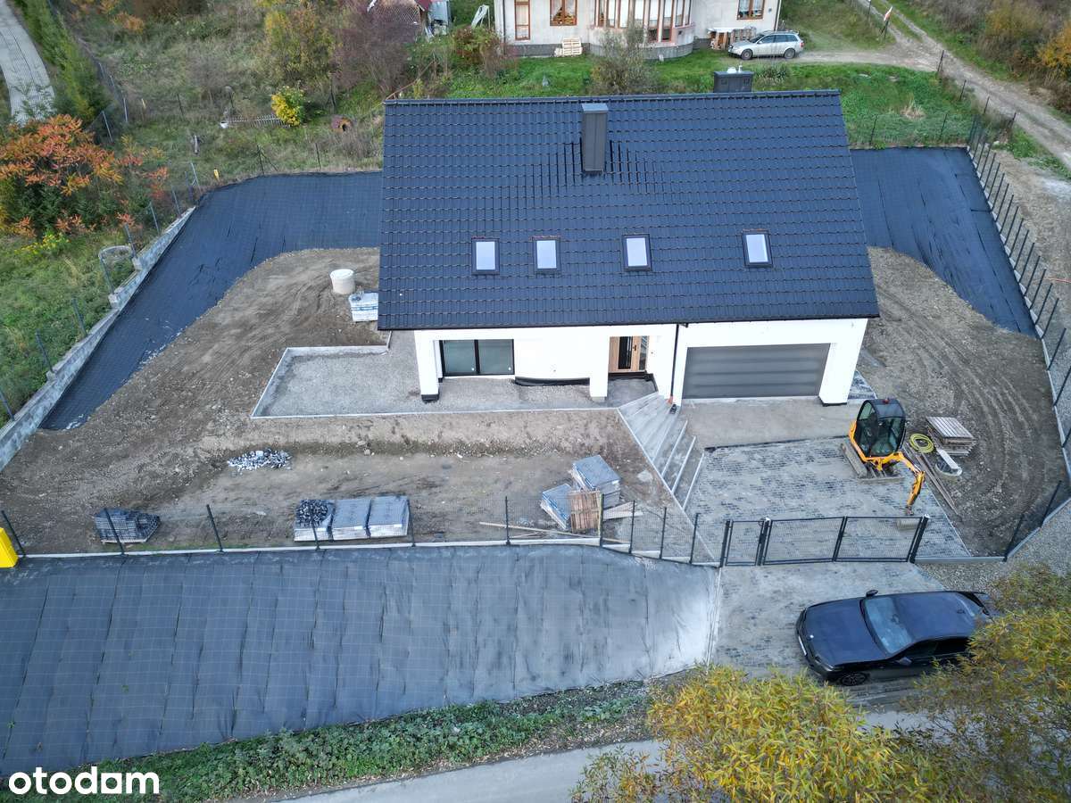 Działka 10 ar z widokiem na góry  | Teren zamknięty | Kostka brukowa - Pełny obrazek: 1/12