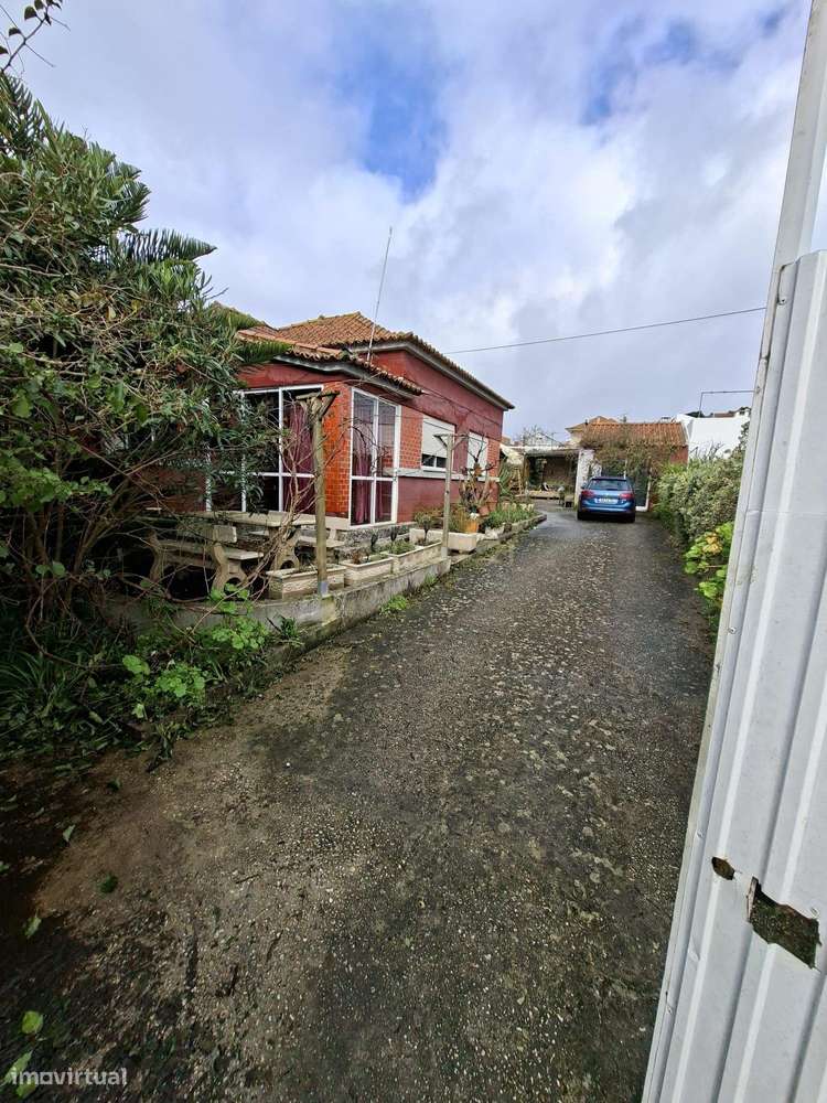 Moradia T4 C/ 1200m2 - Para Remodelação-5