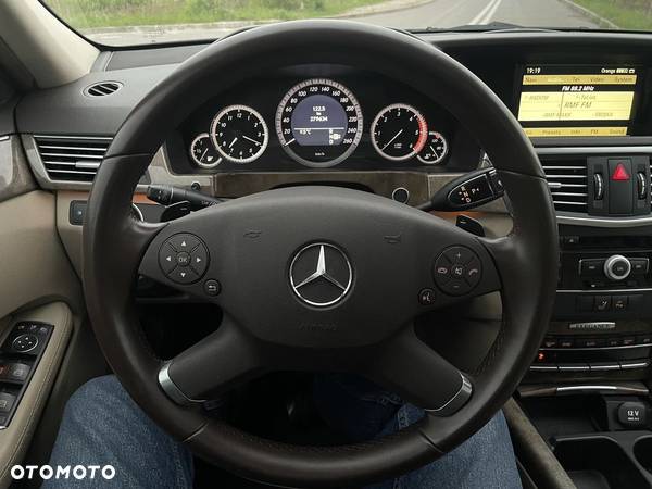 Mercedes-Benz Klasa E 300 CDI BlueEff Elegance - 8