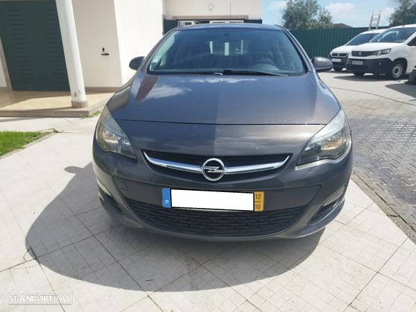 Opel Astra 1.3 CDTi Cosmo Start/Stop - 2