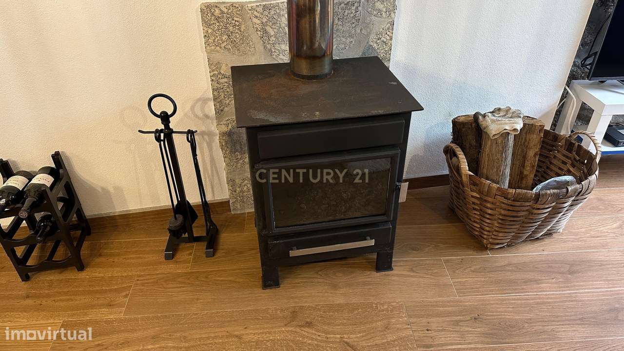 Lindíssima moradia na Zona do Gerês com Jardim interior-22