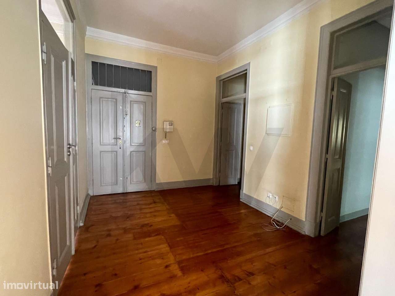 Apartamento de Charme em Prédio de Gaveto, com Quase 200 m2, de Luz e - Grande imagem: 5/55