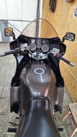 Suzuki GSX - 5