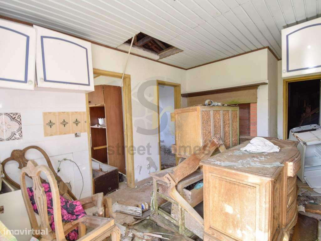 Terreno com 1,5 Hectarescom 4 Habitações junto ao Cabo da Roca-13