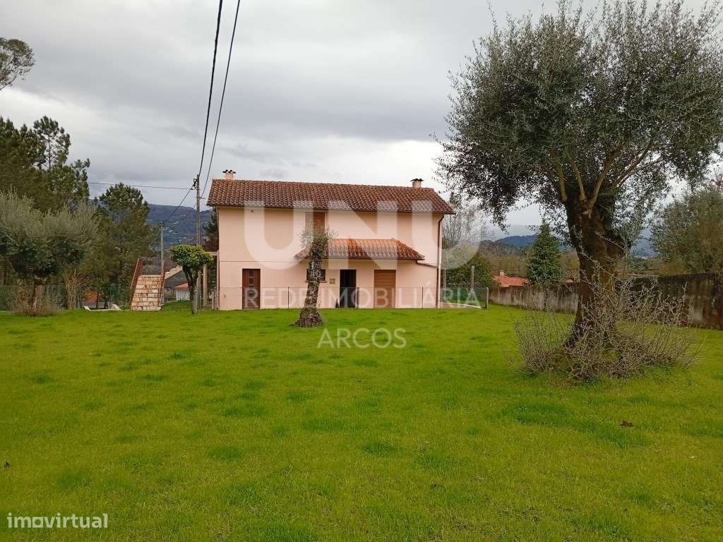 Moradia Bi-Familiar-45