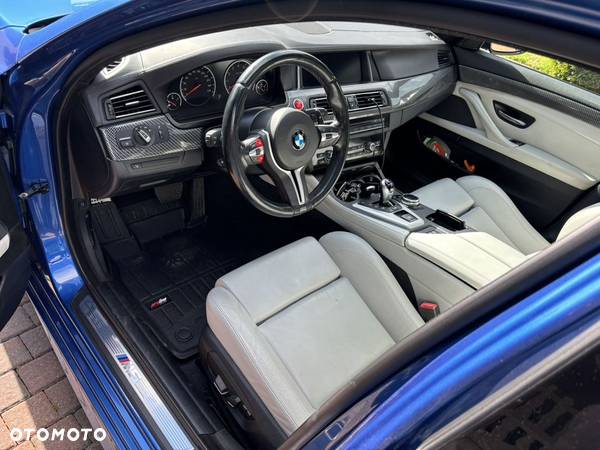 BMW M5 DKG - 8