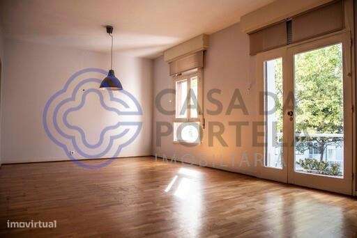 Apartamento T0+1 para arrendar próximo da Universidade Católica, no Po - Grande imagem: 4/26